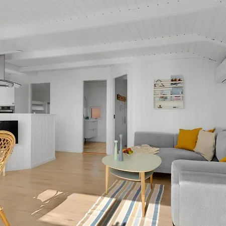 Stunning In Bjert With 2 Bedrooms And Wifi 2 Prázdninový dům *